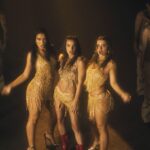 Brenda Asnicar Instagram - #FemmeFatale (Quiero, Quiero) con @sistarsoficial YA DISPONIBLE PARA TODAS LAS DIVINAS⚜️💋⚜️💋⚜️ Dirección @juannrodo Producción @jimeegonzz Coreografía: @pipiecheverria Styling y vestuarios @rouse.elvestidor @laritacros @tony_bergmann_design Glam by Paraiso Pink @evart.makeup @cedionmakeup @ivirobles_