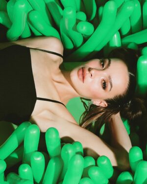 Brenda Asnicar Instagram - Edit para @riearribaok 💚
Y aprovecho a contarles que tienen un 20% OFF con mi código BASNICAR en tooooda la web!
www.rie.com.ar