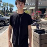 Brent Rivera Instagram - Who else does this😂😂