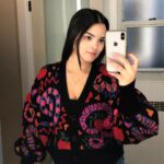 Brianna Hildebrand Instagram - Do you like my new @farmrio cardigan?