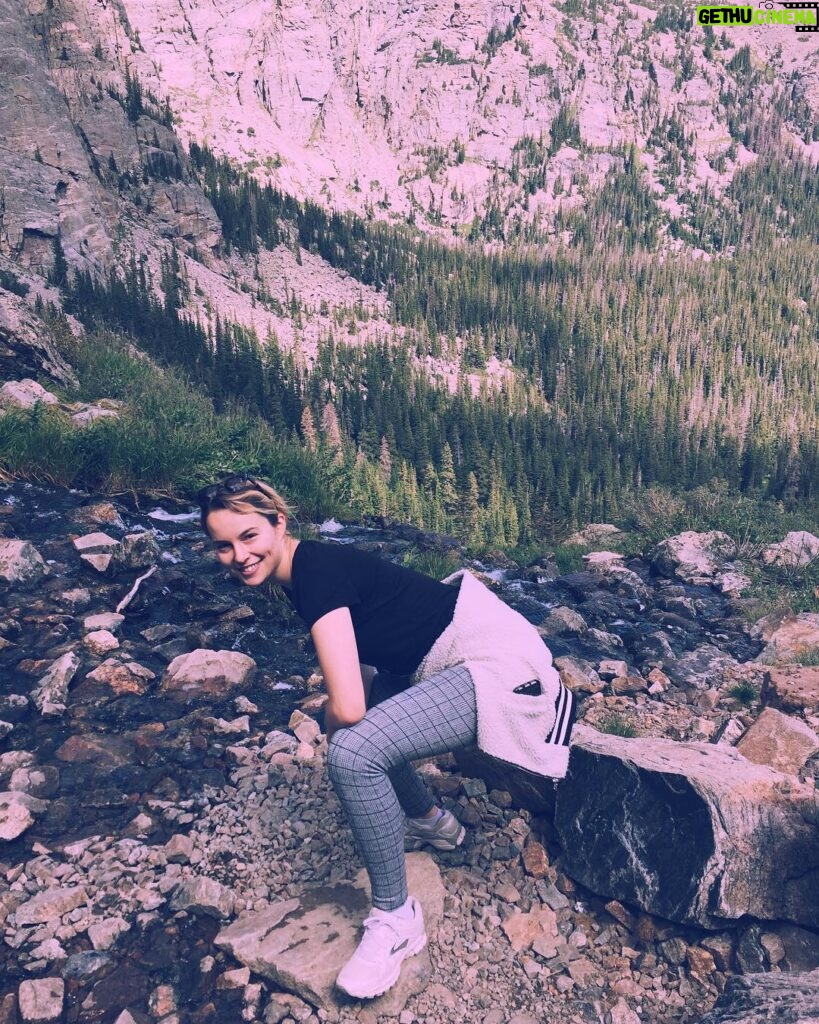 Bridgit Mendler Instagram - Did the Rockies this weekend ✔️