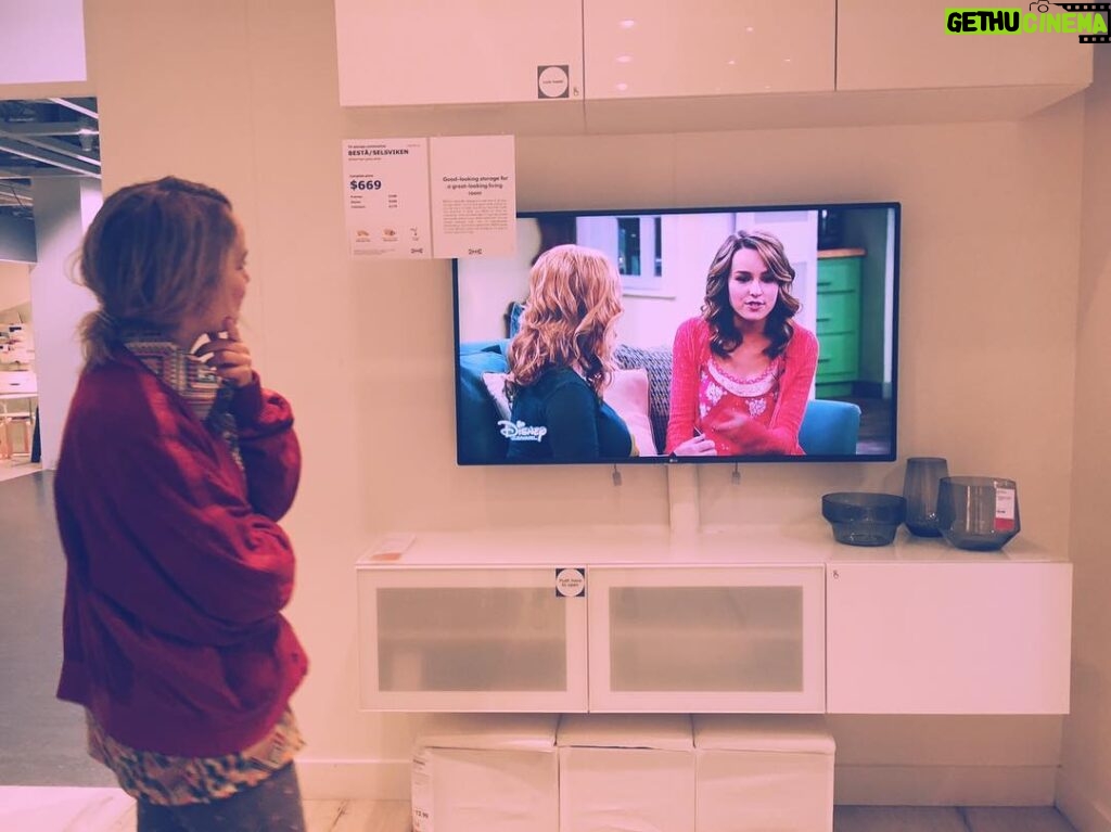 Bridgit Mendler Instagram - Me watching me at IKEA today lolz #GLC