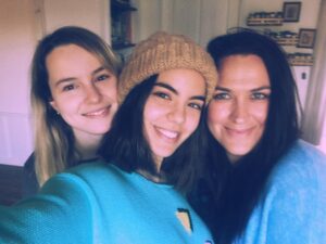 Bridgit Mendler Instagram - Felt so happy to have bfast with my sisters for my bday 😻