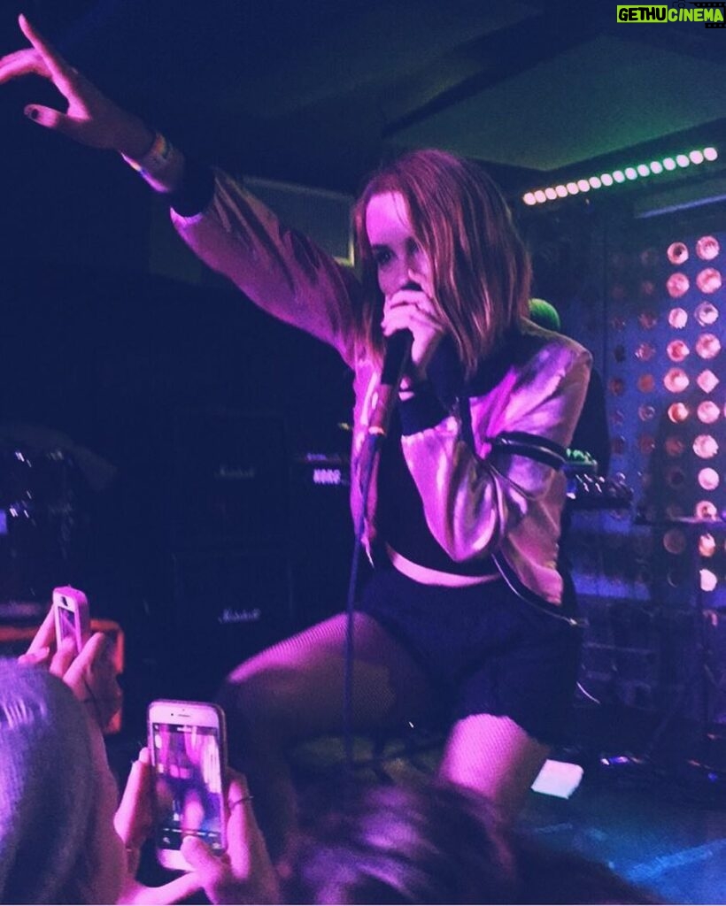 Bridgit Mendler Instagram - Thanks for a great show last night @babysallright @neongoldrecords 💜