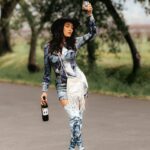 Brie Garcia Instagram - Walking into our @bonitabonitawine club zoom like…❤️🍷 Can’t wait to see your faces at 4:30pm PST tonight!!!