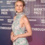 Brie Larson Instagram - Saturday evening spent at the Breakthrough Prize Ceremony 🔬 Captured by @gettyimages and @craigsbeds