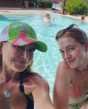 Brooke Shields Thumbnail - 73.7K Likes - Most Liked Instagram Photos