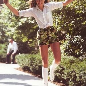 Brooke Shields Thumbnail - 73.5K Likes - Most Liked Instagram Photos