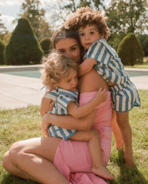 Brooke Vincent Instagram - THREE years of  Monroe 💫☀️💛