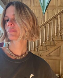Brooklyn Decker Instagram - B for Bob. Cut: @dhiranmistryhair Color: @colorbykatt