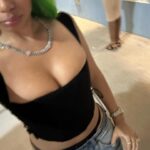 Brooklyn Queen Instagram - slime you out. 💚 #bmb #lmg