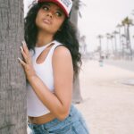 Brooklyn Queen Instagram - not my fault y’all kno eachother 😙. #bmb #lmg 📸: @baravniflix 🧢: @hoesmad.la