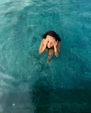 Bruna Carvalho Instagram - Photo dump de piscina pq era tuuuudo que eu queria agora!