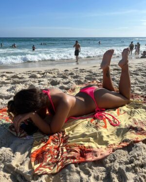 Bruna Carvalho Instagram - Ai ai essas praias cariocas