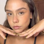Bruna Carvalho Instagram - Essa ta muuuito fácil, galera! E eu amoooo sombra branca então é umas das minhas favs ✨♥️ #sombrabranca #tutorial