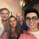 Bruna Lombardi Instagram - Celebrando o Ano do Dragão com amigos 🐉❤️