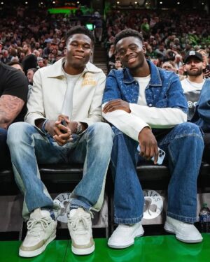 Bukayo Saka Instagram - 🏀☘️