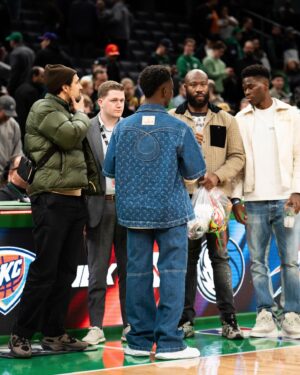 Bukayo Saka Instagram - 🏀☘️
