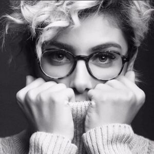 Burcu Binici Instagram - “Dünyanızda en çok görmek istediğiniz değişikliğin kendisi olun!..”