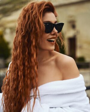 Burcu Binici Instagram - #prettywoman 😉
 
📸 @umttunc 🥰♥️🙏🏼