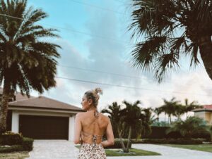 Burcu Binici Instagram - @nesrasari  ile Miami 🇺🇸 ♥️