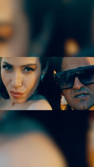 Burcu Güneş Instagram - #GüLÜMSE 🌞Yayında❤️‍🔥
Künye
——
Yönetmen : Bedran Güzel @bedranguzel 🎬👑
Menajer : Hakan Kutal @hakankutal 👑🌞
Söz & Müzik : @milibofficiall @kerromusic 🙏🎼
Düzenleme & Feat : @milibofficiall 🎧🎤💻
Yapım: @dmccomtr @samsundemir #selenşen @sirmalinka @merveerabay
@gozdeucmk @delvindogrular 
Dijital Tasarımlar :  @alperisirr 🤳🏻🏃🏻‍♂️
Efekt Tasarım : @ardabberk ⚡️💻
Saç :  @ercumentkuluk 💆🏻‍♀️
Makyaj: @serkan.unal 💄
Styling by me 😉💋
Payet Takım: @sudietuzofficial ,
Jean etek/ Retro ceket: @pinarkerimoglu 
Zebra mayo (özel dikim) : @forcostume.ozlemsonmez 
Takılar/ Çizme: @opiapr @swarovski @gazzasalexandredeparis 
——
#benimyolum 4 / 📽️#gülümse 🌞✍🏼