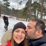 Burcu Kara Instagram – Memleketten kar manzaraları😂Yoğun kar yağışı tatilcilere keyifli anlar yaşattı sevgili seyirciler.❄️(Storylerde karsambaç yemeği var.Kimler biliyor?)