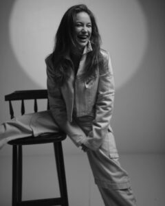 Buse Arslan Instagram - Styling @knitologysociety 💫 📸@onuryasarow