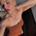 Busy Philipps Instagram - Thanks for having me present @wgaeast awards! YOU KNOW I LOVE WRITERS 😂 i only took 2 pictures at the actual event, which was dumb but at least @larryowenslive and i have an adorable picture together and if you watched my stories, you’ll understand the neil gaiman picture (the one other picture i took😂) And i will never recover from my chat with Tony Gilroy (and his kids) after😭❤️ also here’s a pic of Gina who is the cutest and had a stomach bug last week and it was so sad but she’s better now. and then also a reminder that if you haven’t watched Girls5eva, you should!! HAPPY MONDAY! GLAM CREDITS: hair: @matthewmonzon makeup: @gitabass styling: @daniandemmastyle @ashleyafriyie Top Skirt: @camillaandmarc Blazer: @sansfaff Shoes: @alexandrebirman Jewelry: @suzannekalan @leonyvonne 🤎🤎🤎