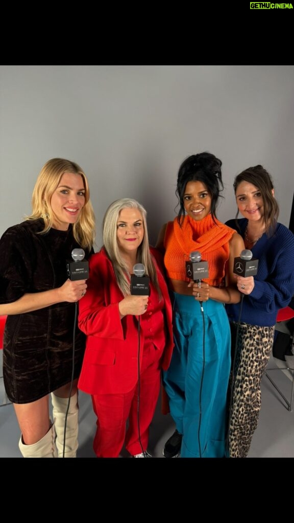 Busy Philipps Instagram - Nothing better than these ladies three-gether celebrating #InternationalWomensDay! Catch #Girls5eva season 3 on Netflix starting March 14🌟🎉👯‍♀️📺 Full interview at the link in our bio! #MBInterviewLounge