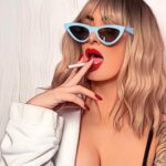 Émilie Nef Naf Instagram - | 📷❤️‍🔥 @emilienefnaf • photo KOV©️• www.houtkov.com #woman #fun #gorgeous #art #pop #popart #houtkov #kov #nikon #godox #photographe #photographer