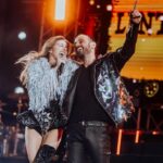 Érika Villalobos Instagram - Queremos agradecer a todas las personas, familiares y amigos que hicieron posible este mágico concierto. A @franco_benza y a @josecateriano por la dirección artística, a @milafzsm y su equipo de producción, @gusbravo73 y la súper banda, @alessiayvambina , @djcano__ , @jonathan_asto y todos los chicos del cuerpo de baile, a los chicos de @dancestudioperu . A @giuseppefalla , @alexsegura.oficial , a @mastersofhairsalon y @vornasparis por su arte. Gracias a @radiocorazonperu y a @ron.cartavio por su auspicio y a todos los medios de prensa por su apoyo. Gracias a @apdaycperu y los chicos de @altafonte Peru. A @yapeoficial y @joinnus A nuestros viejos amigos @santiagomagill_ , @claudiaberninzon , @saskiabernaola , gracias por estar allí. Gracias eternas a @luchollosa , @margaritamoralesmacedo y @tovaresm . Un agradecimiento especial a @alfredosky83 en la Producción Ejecutiva del Concierto, por el Documental ‘Pasión y Fuego’, por su Amor y Paciencia Infinitas. Y a nuestros hijos y familia. Y por supuesto gracias a todo el público y fans por compartir con nosotros este inolvidable momento y por permitirnos ser parte de sus sueños. ❤️🔥🌪️ @marcozunino_of @gabocalvom @danielasarfati @fcayo @barbaracayo @villaloboserika @funkybroster #tbo25años #modotorbellino . 📸 @r_umeres