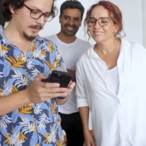 Érika Villalobos Instagram - Un vistazo de nuestra primera sesión de fotos de #LaMadreObra. ¡Pronto lanzaremos el afiche! 

No te quedes sin tus entradas para el estreno de esta conmovedora obra escrita por Florian Zeller, protagonizada por Érika Villalobos @villaloboserika y dirigida por Rodrigo Falla Brousset @rodrigofalla 

💇🏻‍♀️: @bravabyg
📸: @_pablopadilla

🗓ESTRENO: Jueves 03 de octubre
📍LUGAR: Teatro de Lucía (Calle Bellavista 512, Miraflores)
🎟PREVENTA en @joinnus (siguiendo el link en nuestro perfil).

Atentos a nuestras redes para enterarse de todo lo que se viene.

#Teatro #Drama #Estreno #LaMadre #HablemosDeSaludMental
