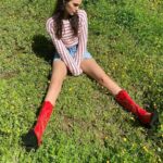 Özgü Kaya Instagram - bahar geldiğinde mi ben🧃