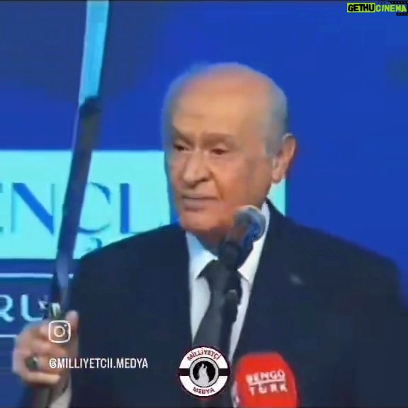 Özlem Balcı Instagram - “Mücadelemizin zamanı yoktur. Mücadelemizin mesaisi yoktur. Mücadelemizin heyecanı ise pek çoktur.” Liderimiz Sayın Devlet Bahçeli🇹🇷🇹🇷🇹🇷