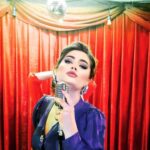 Özlem Balcı Instagram - Nostaljik kareler seksenler notaları💃🏽