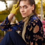 Öznur Serçeler Instagram - 🍁Madame Figaro🍁 @madamefigarotr Hazırlayan: @edaturkmenn Fotoğraf: @canberkuregel Styling: @tarikgul Saç: @hrnates Makyaj: @fulyamurtekin