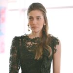 Öznur Serçeler Instagram - Leyla kime bakiyor ?