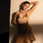 Öznur Serçeler Instagram - Instyle Nisan 🌾 @instyleturkiye @bahariko Yazı: @deniztokgoz Styling: @nazlikayran Fotoğraf: @ermanistahli Saç: @remziates Makyaj: @orbaybas