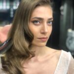 Öznur Serçeler Instagram - Güzel bir sürpriz yolda 🥳