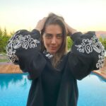 Öznur Serçeler Instagram - Hoşçakal güneş, yarın görüşürüz 🌝