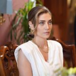 Öznur Serçeler Instagram - ⠀ Karşınızda Asuman Korhan⠀ Yalı Çapkını bu akşam 20:00’de @startv ‘de ⠀ ⠀ @ogm.pictures ⠀ @burcu.alptekin ⠀ #YalıÇapkını