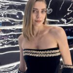 Öznur Serçeler Instagram - Geceden ✨ Tarocum 🏆👏🏼 @taroemir 🖤Styling: @hamiyetaktass @management.be Elbise: @labarinstudio Takı: @tophilss