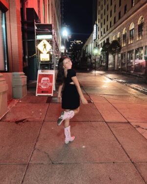 Cailey Fleming Instagram - you’re a cowboy like me 
🤠💖🪩💫🎀