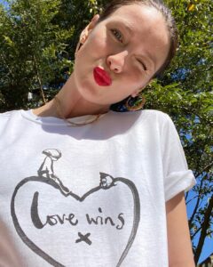 Caitríona Balfe Instagram - Right now we all need each other ..’Love Wins’ designed by the wonderful @CharlieMackesy is on sale NOW in the @ComicRelief shop. All profits going to support vulnerable people who are most at risk during the Coronavirus crisis #Lovewins comicrelief.com/love-wins ❤️❤️❤️