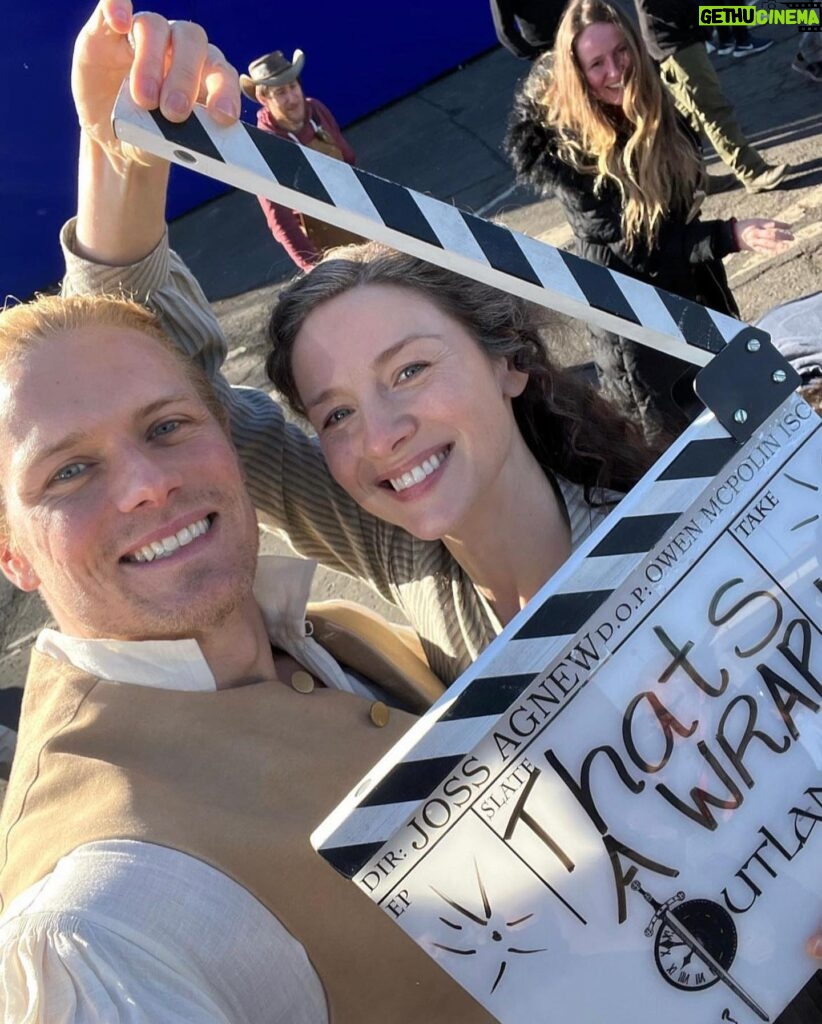 Caitríona Balfe Instagram - And a whole year later …. What an epic season it has been. Our cast and crew have worked so hard and given their all. I can’t wait for everyone to see the fruits of our labour. And now for some well earned rest 💗 @outlander_starz