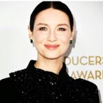 Caitríona Balfe Instagram - What an honour to present our movie @fordvferrari at the @producersguild awards. Huge congratulations to our producing team on the nomination who worked so tirelessly and for bringing together such an amazingly talented and lovely group of people who put their hearts and souls into this film. Congratulations to all the other nominees and winners .... styling @karlawelchstylist wearing @armani and amazing emeralds by @AnabellaChan ring @HarryKotlar 👠@GiuseppeZanotti Make up @storyofmailife Hair @officialdanilohair ❤️❤️❤️