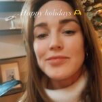 Caity Lotz Instagram – Happy holidays from my family to yours! Food, friends, family, lights, and crafts! all of my favorite things!