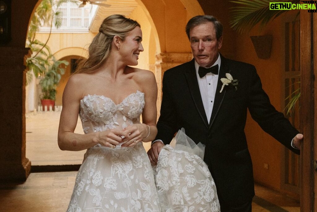 Caity Lotz Instagram - I think it’s safe to say to say it was a very happy day 😁 thanks for walking me down the aisle dad 💕