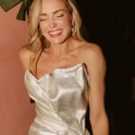 Caity Lotz Instagram - 2nd dress we went for glamour 😍 @galialahav